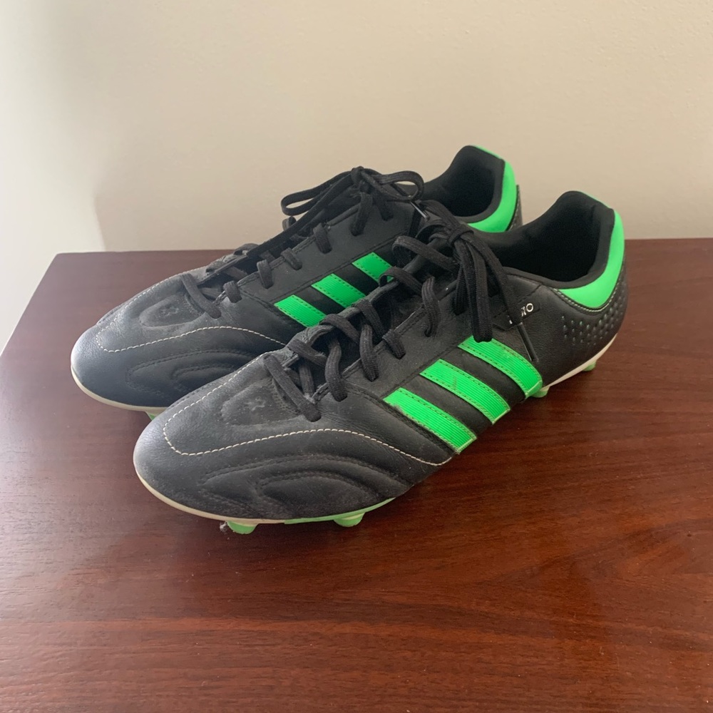Men’s // Adidas 11nova Soccer Cleats